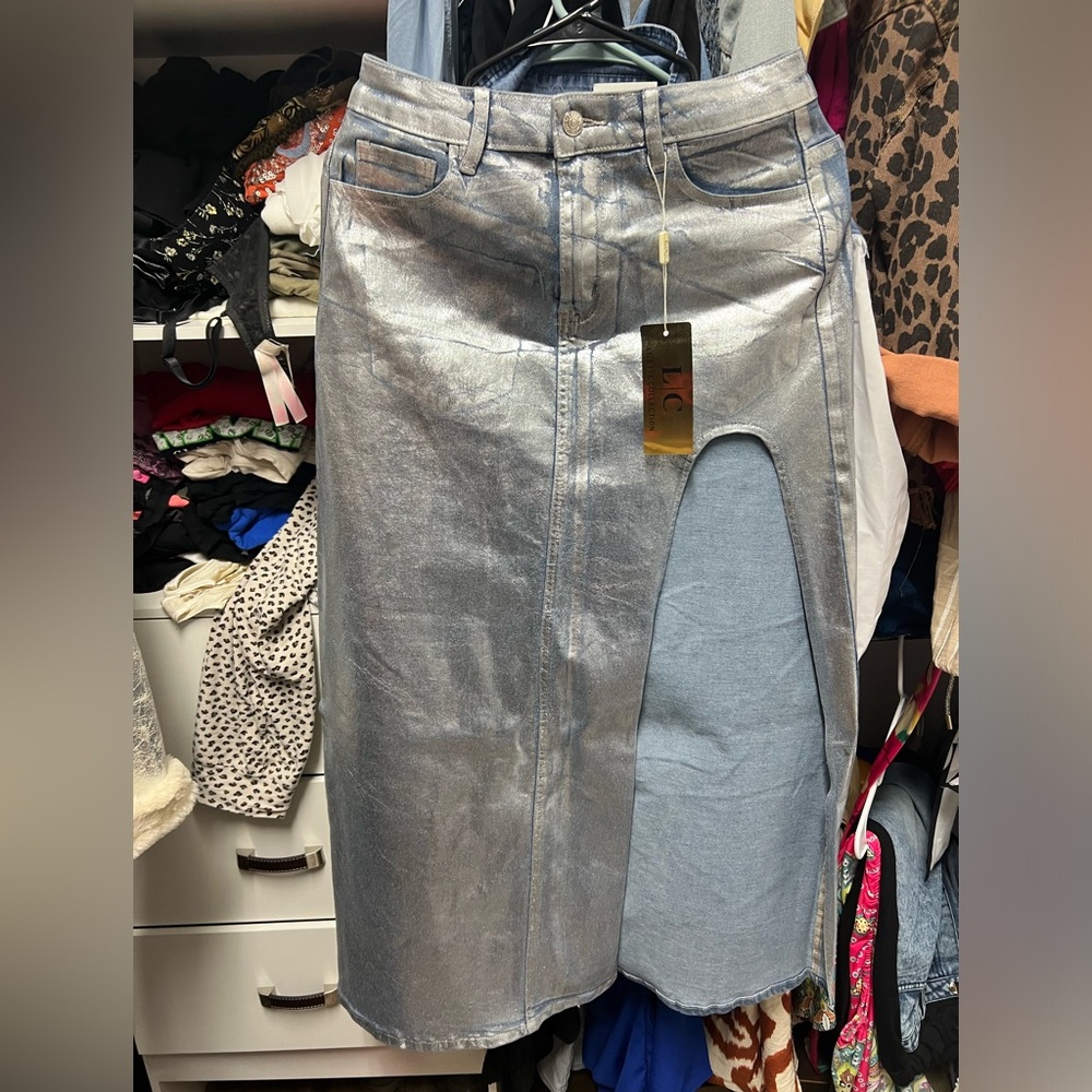 New skirt with tag in jeans  silver stretch